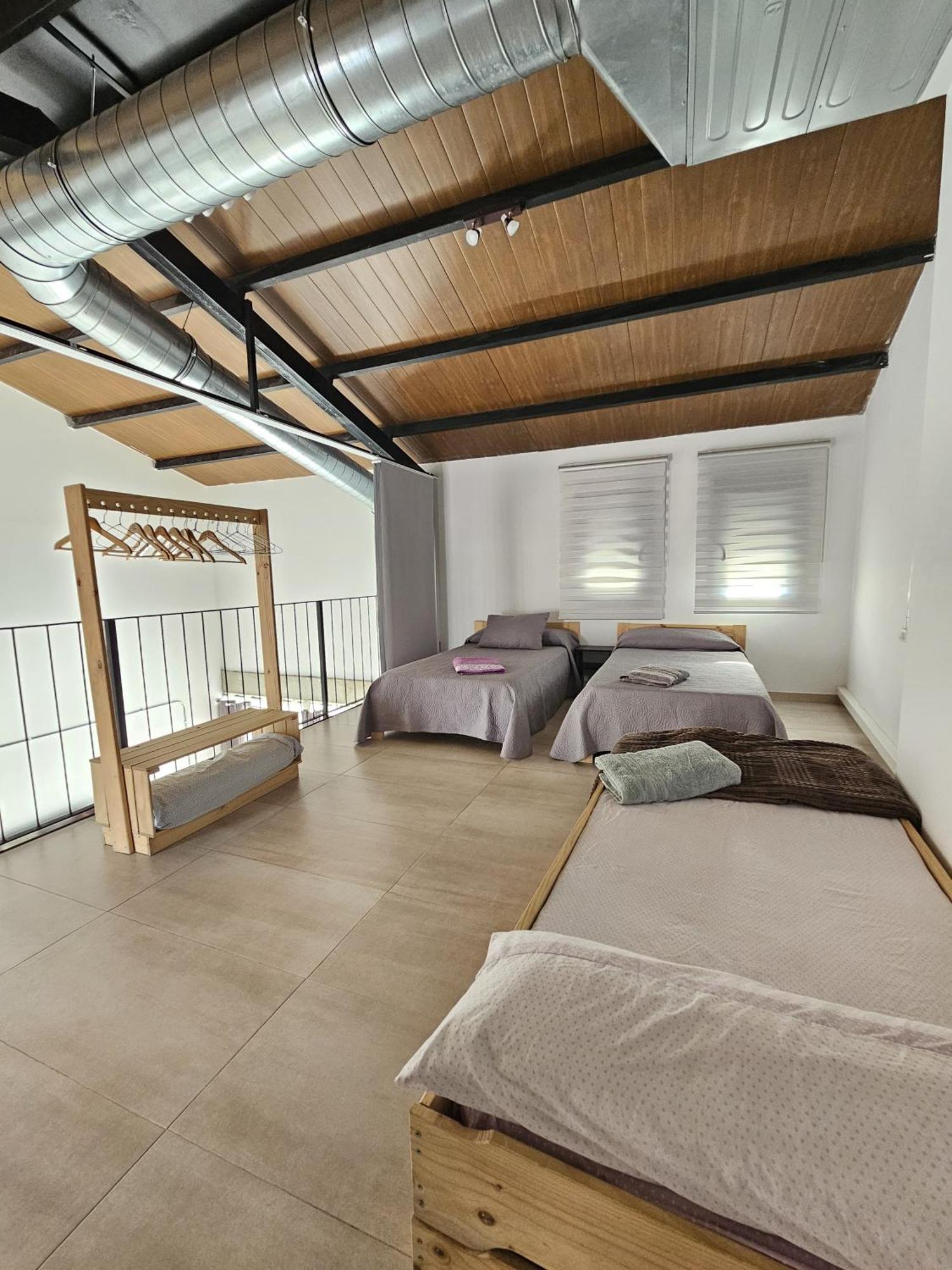 Alojamiento El Pez Casa Con Piscina Climatizada Villafranca de los Caballeros Exterior foto